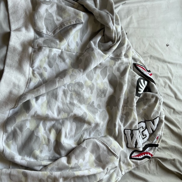 COPY - White bape hoodie size M - Picture 3 of 7